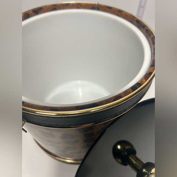 Vtg Mid Century Modern Ice Bucket Retro Leopard Gold Barware
#0305244 - Picture 16 of 16